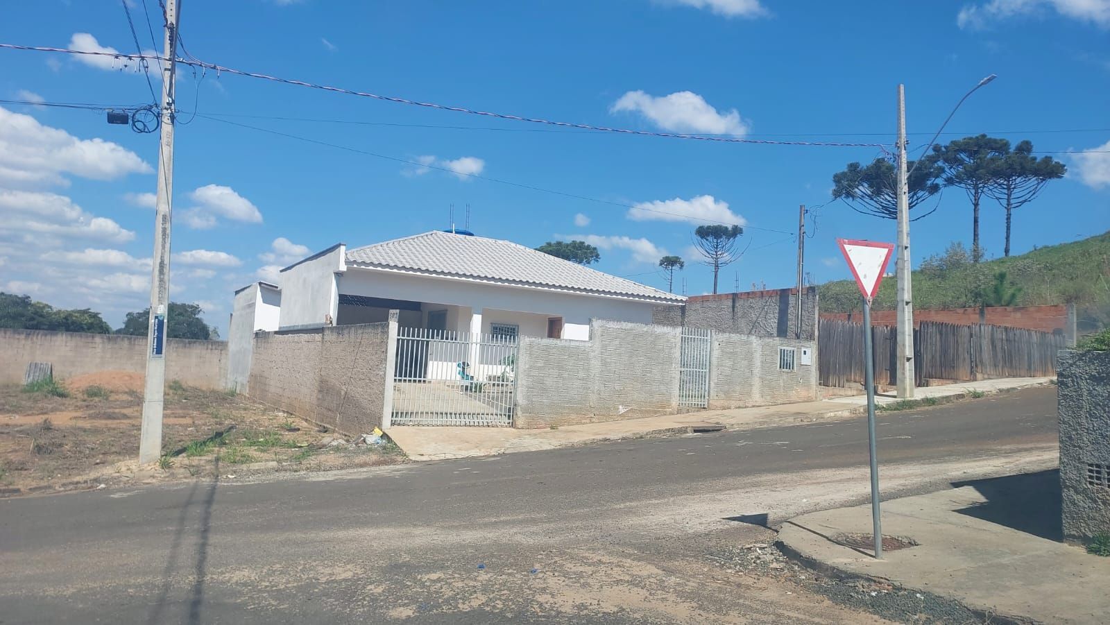 Casa e Lote disponível para VENDA no bairro Bella Casa