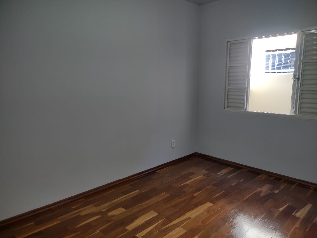 Casa à venda com 3 quartos, 200m² - Foto 9