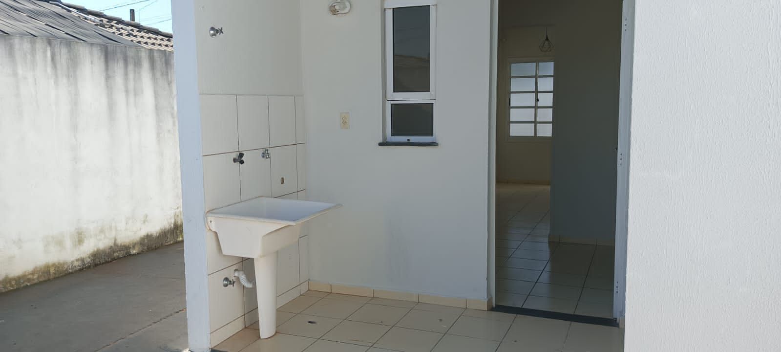 Casa à venda com 2 quartos, 80m² - Foto 11