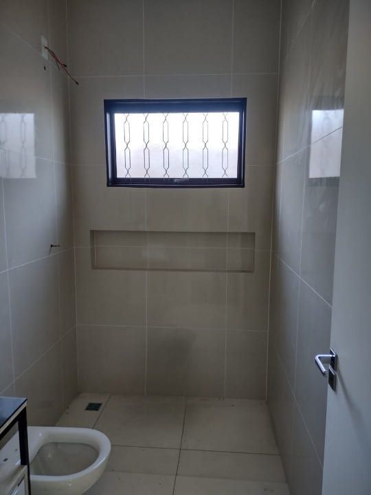 Casa à venda com 3 quartos, 116m² - Foto 11