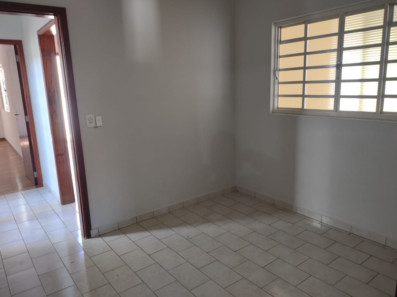 Casa à venda com 3 quartos, 200m² - Foto 7