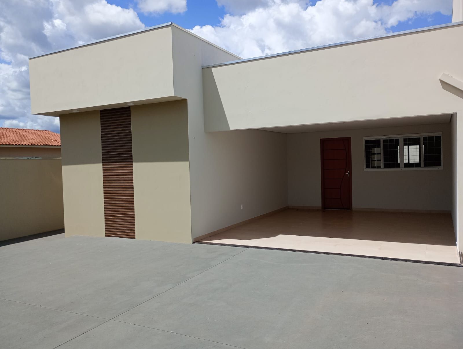 Casa à venda com 3 quartos, 140m² - Foto 2