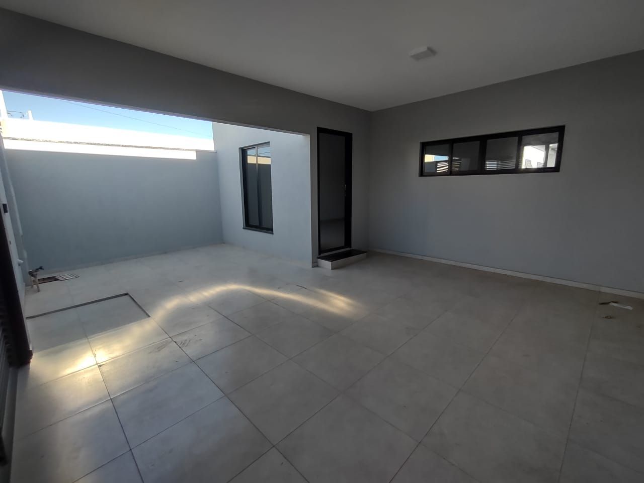 Casa à venda com 2 quartos, 116m² - Foto 3