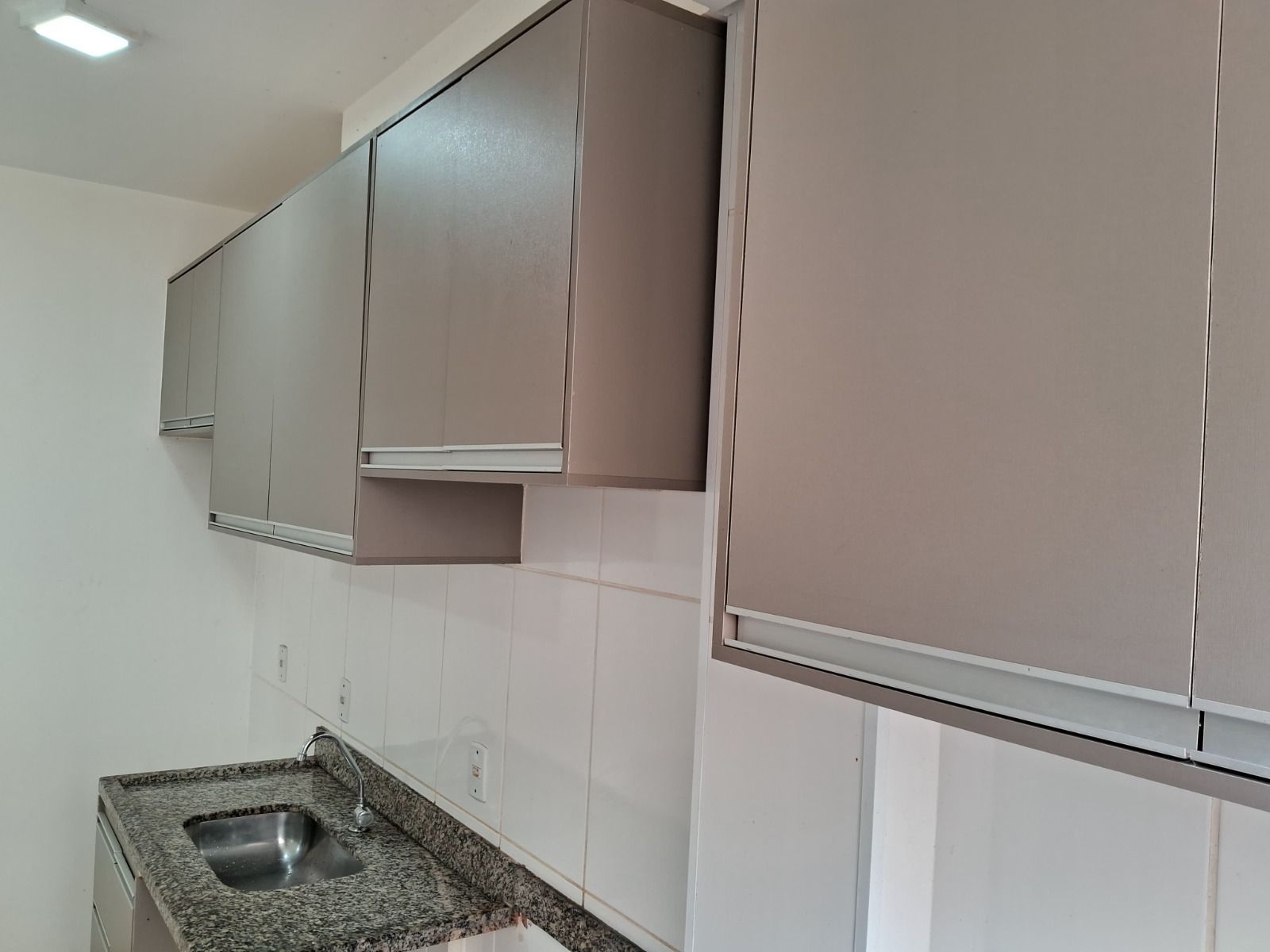 Apartamento à venda com 2 quartos, 50m² - Foto 3