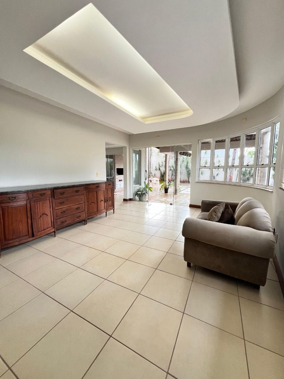 Casa, 5 quartos, 305 m² - Foto 4