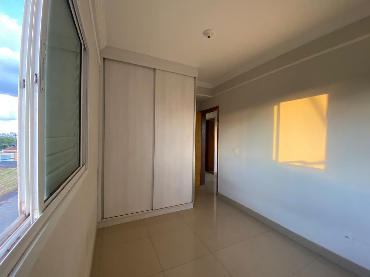 Apartamento à venda com 3 quartos, 80m² - Foto 5