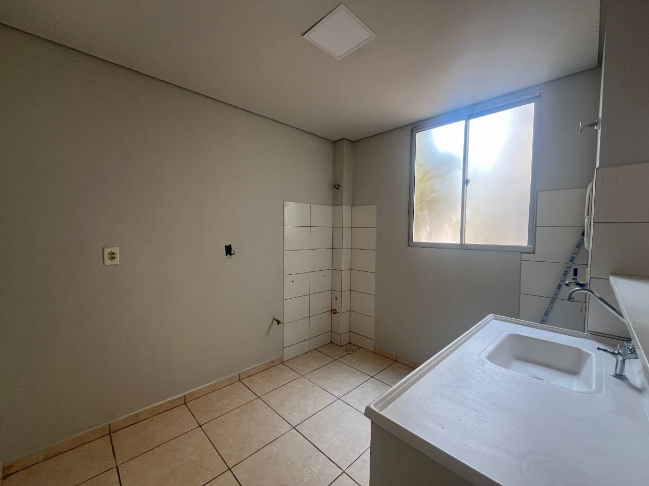 Apartamento à venda com 2 quartos, 57m² - Foto 2