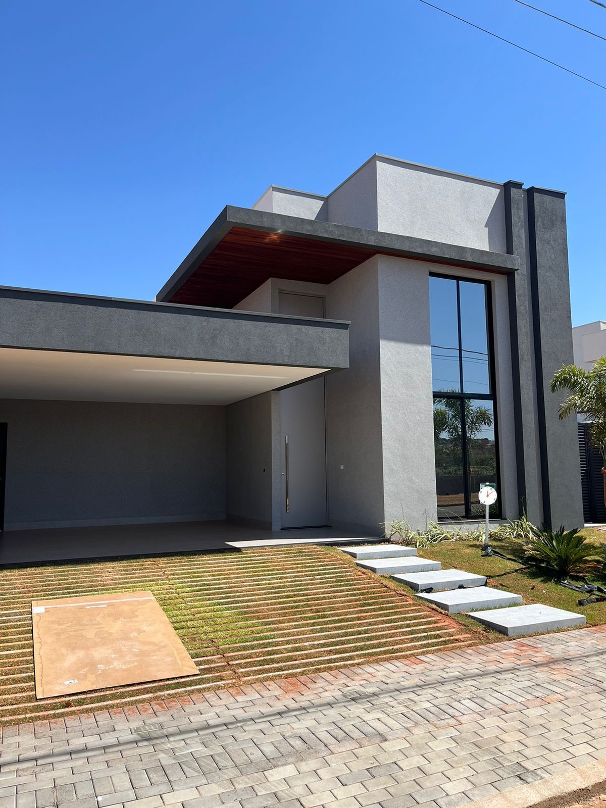 Casa de Condomínio à venda com 4 quartos, 230m² - Foto 2