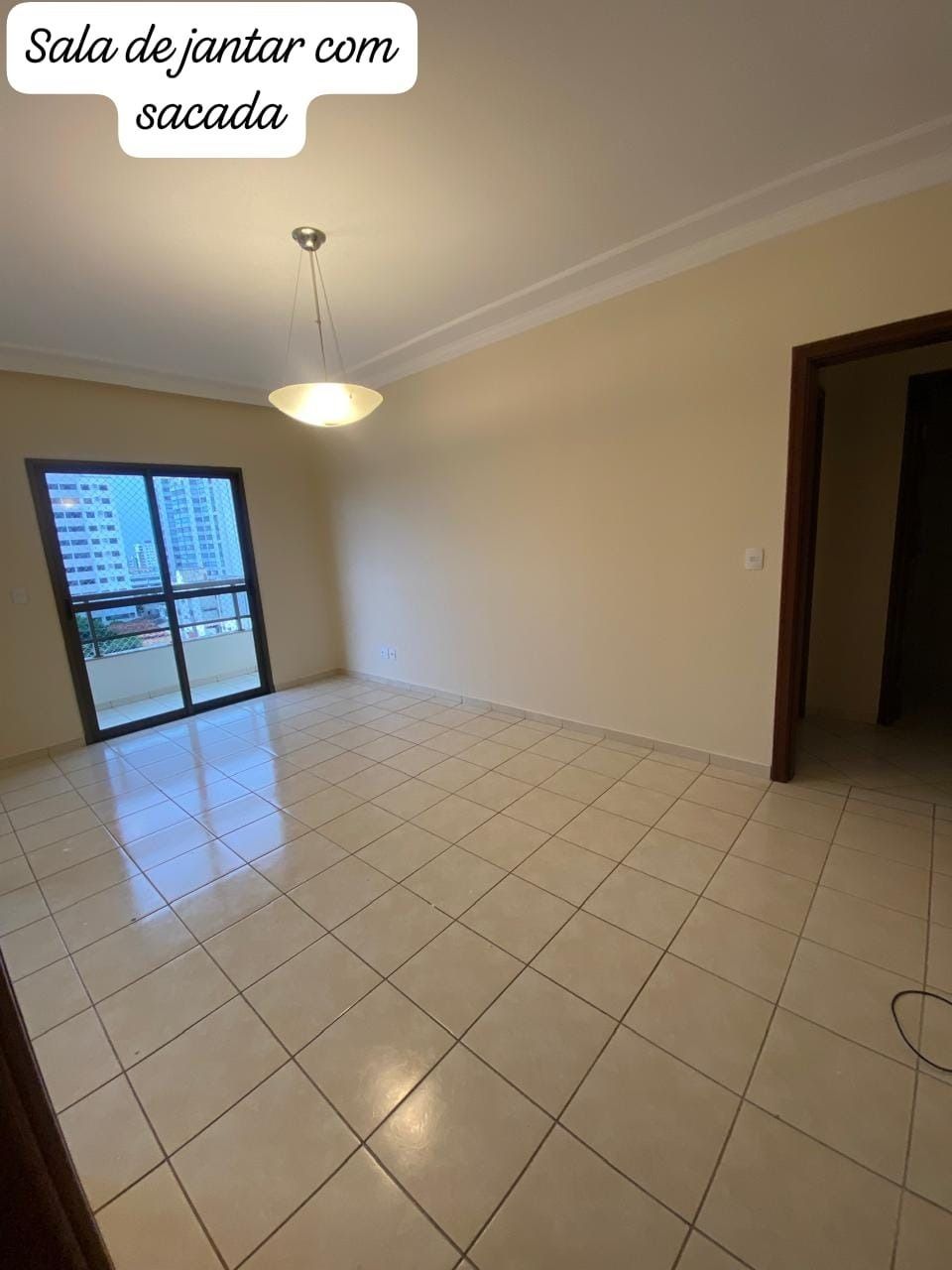 Apartamento à venda com 3 quartos, 125m² - Foto 1