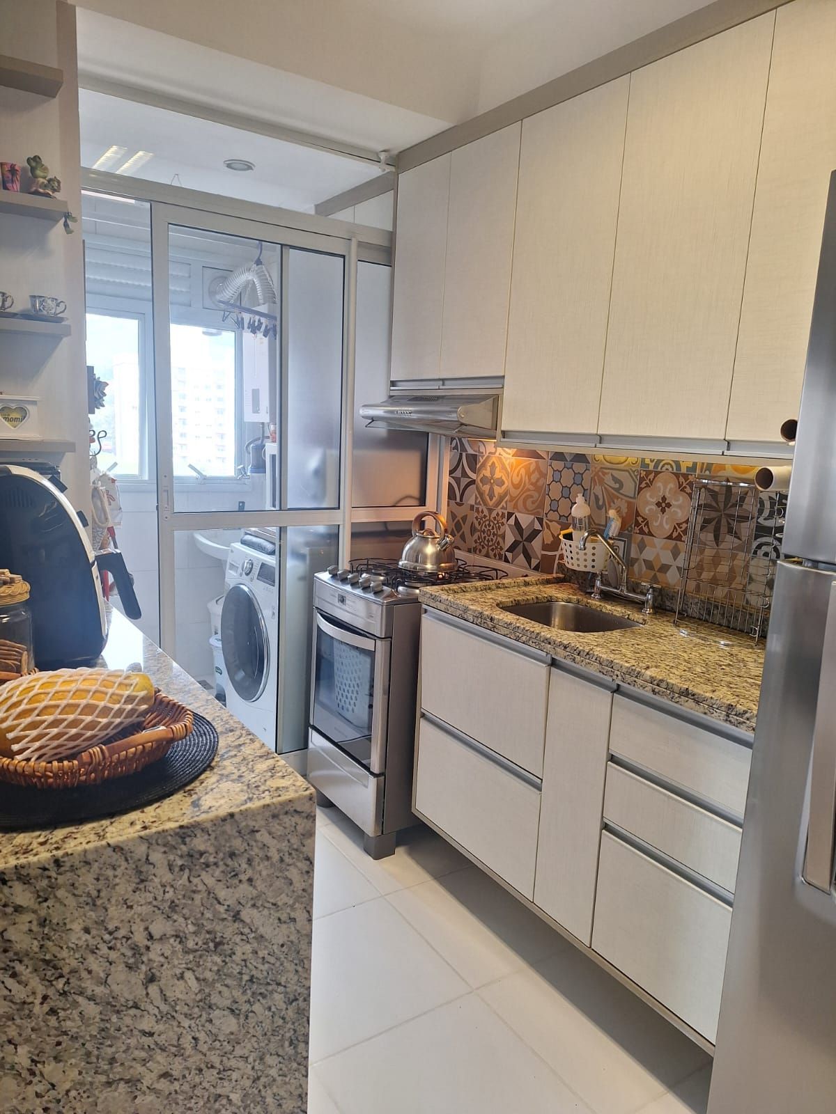 Apartamento à venda com 3 quartos, 75m² - Foto 13