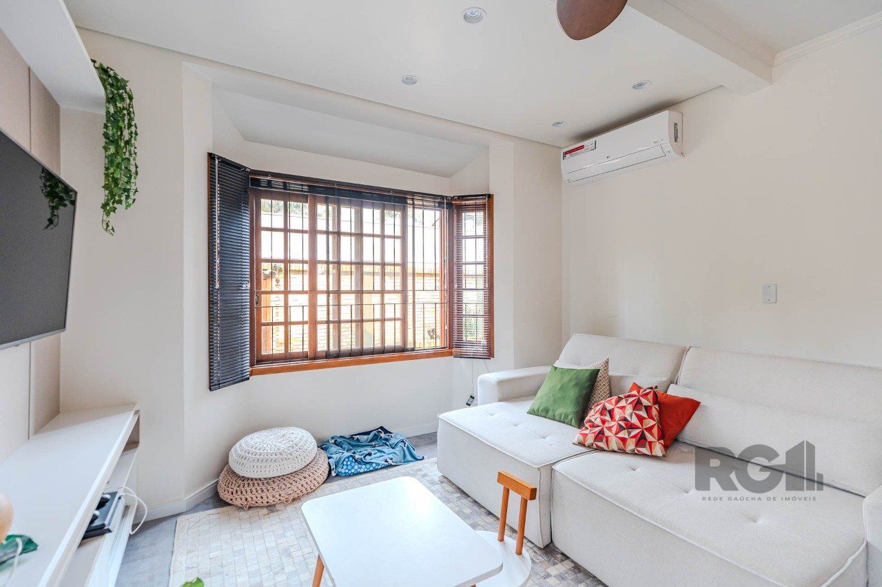 Casa de Condomínio à venda com 3 quartos, 221m² - Foto 6