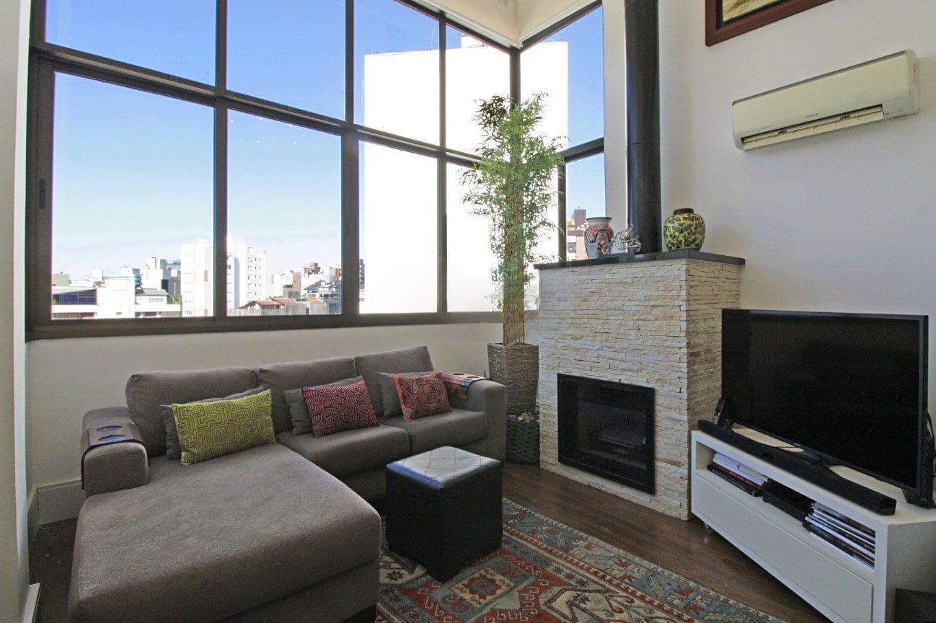 Apartamento à venda com 1 quarto, 67m² - Foto 4