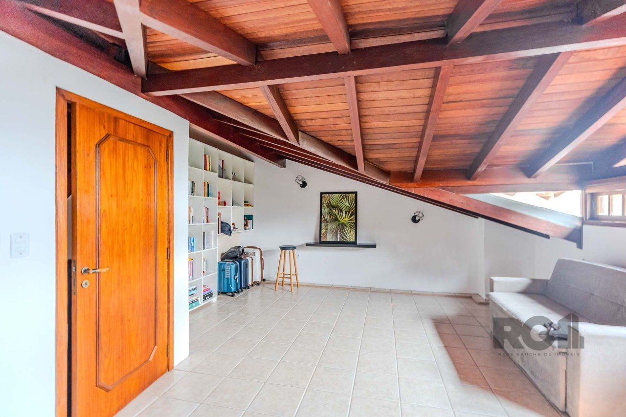 Casa de Condomínio à venda com 3 quartos, 221m² - Foto 34