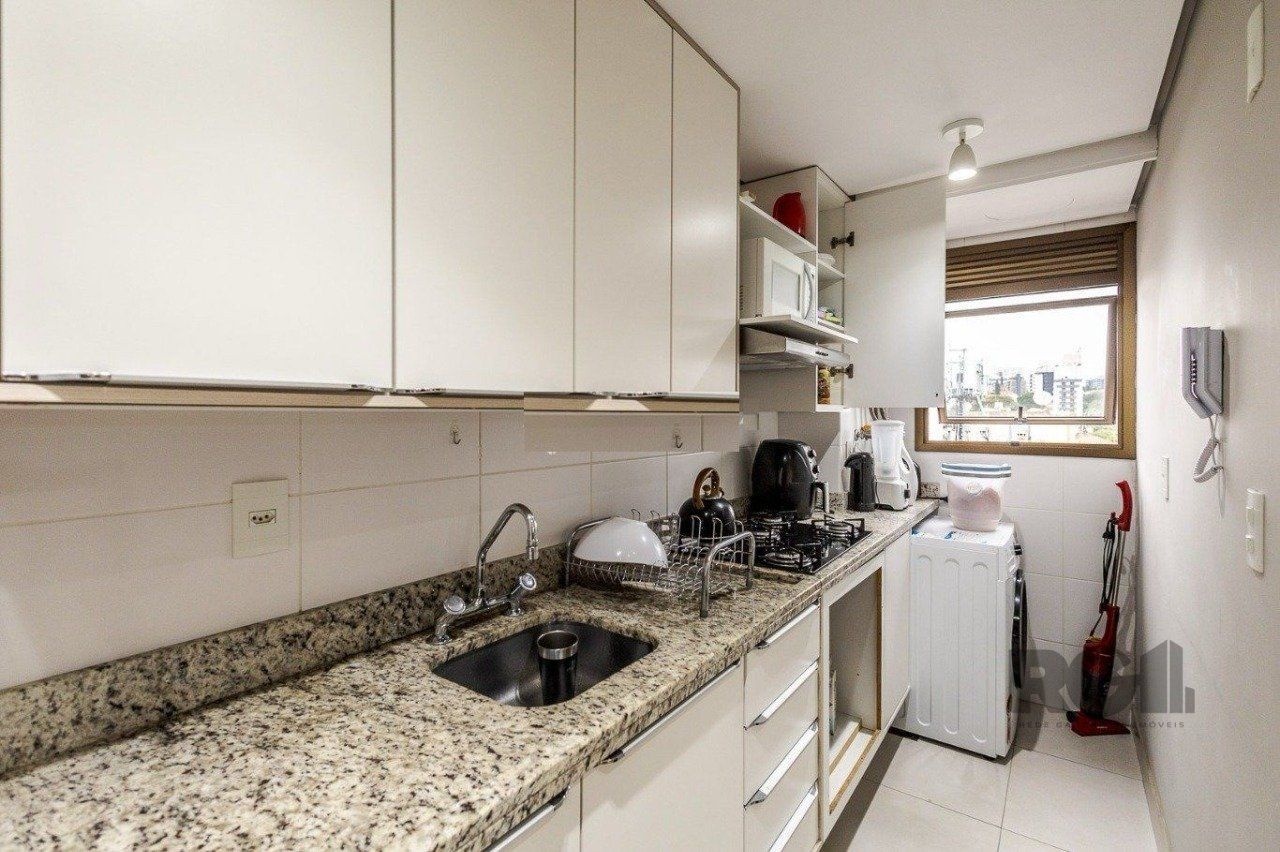 Apartamento à venda com 2 quartos, 64m² - Foto 4