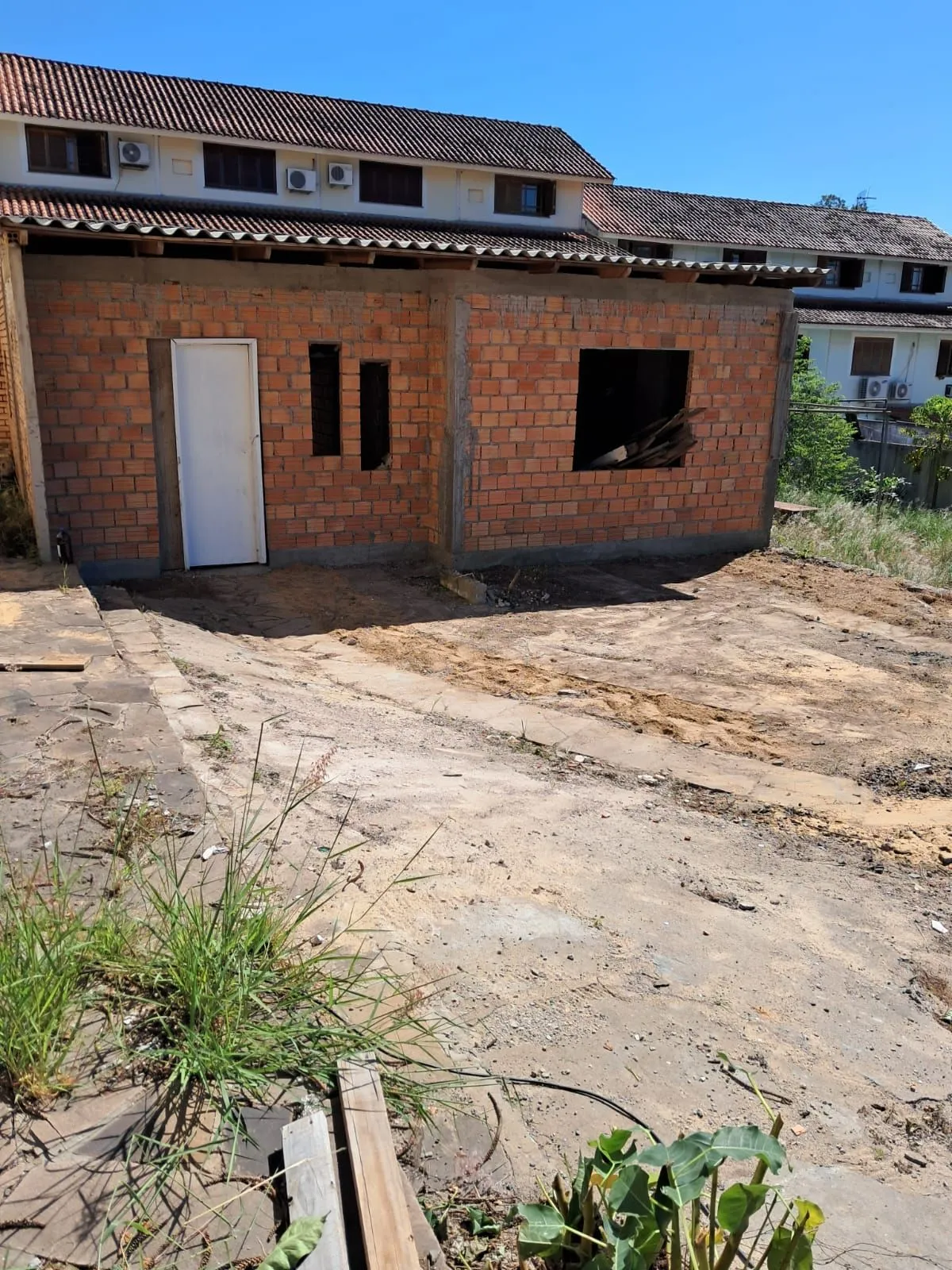 Terreno com 152m² no bairro Espírito Santo em Porto Alegre para Comprar