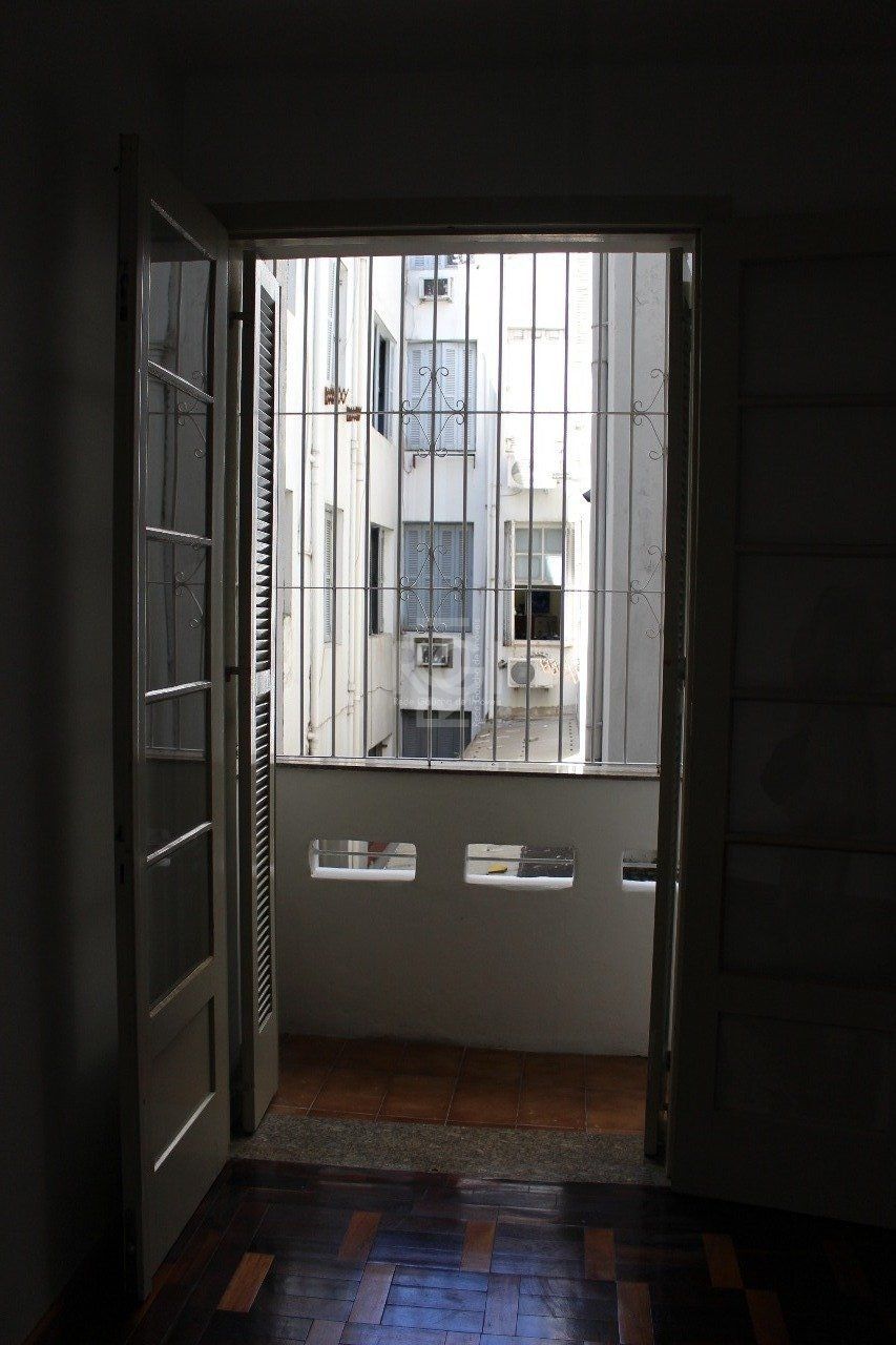 Apartamento à venda com 2 quartos, 56m² - Foto 20