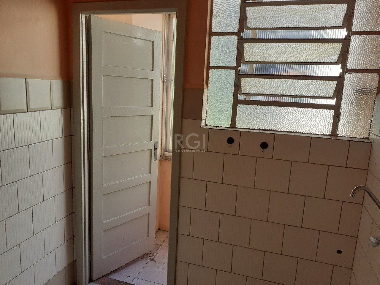 Apartamento à venda com 2 quartos, 50m² - Foto 2