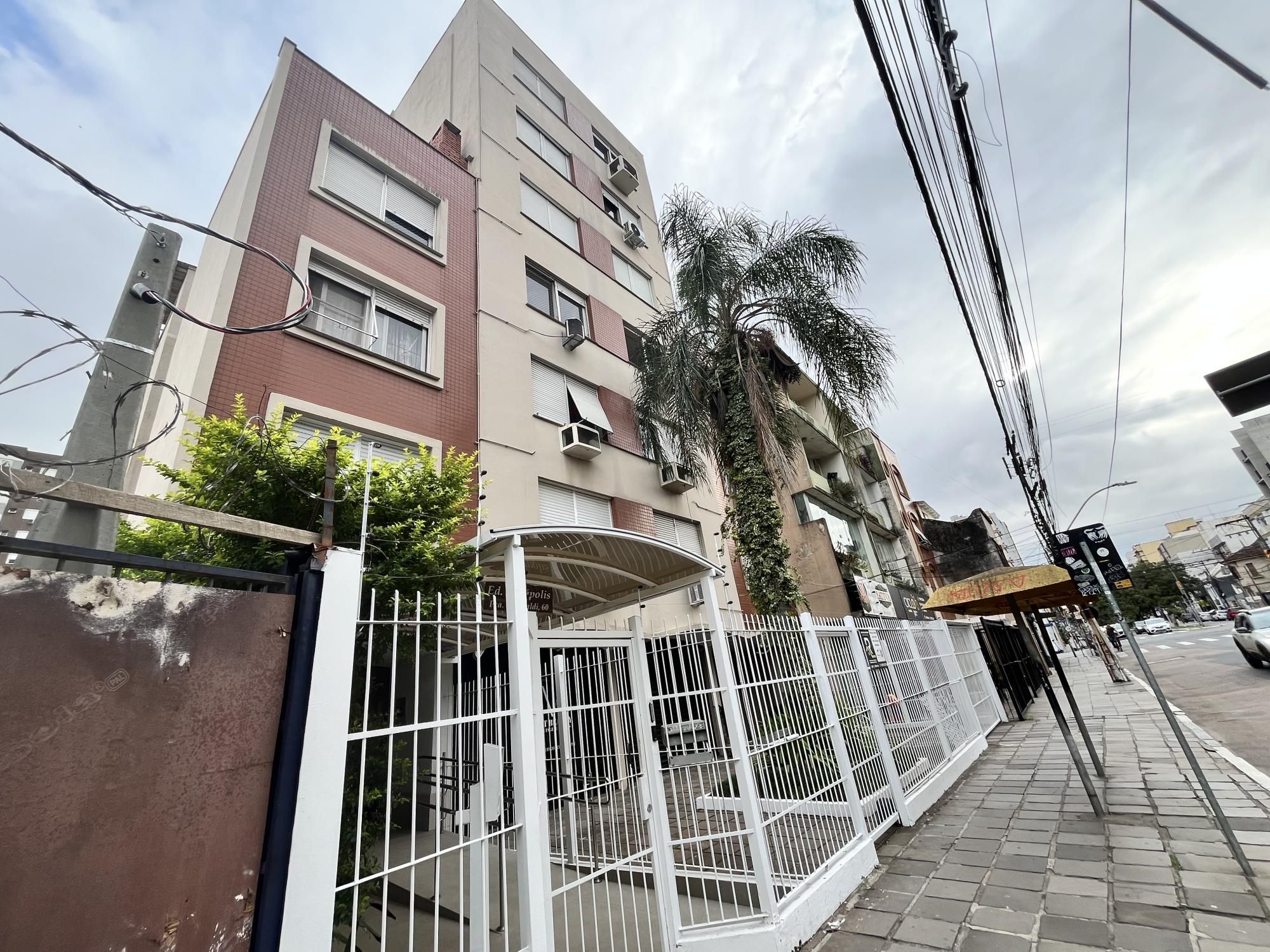 Apartamento garden de 1 dormitório transformado 2 quartos no bairro Cidade Baixa