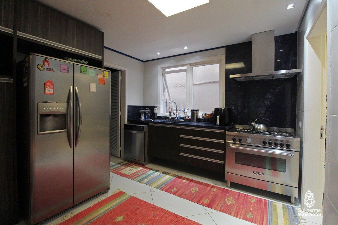 Casa à venda com 4 quartos, 650m² - Foto 5