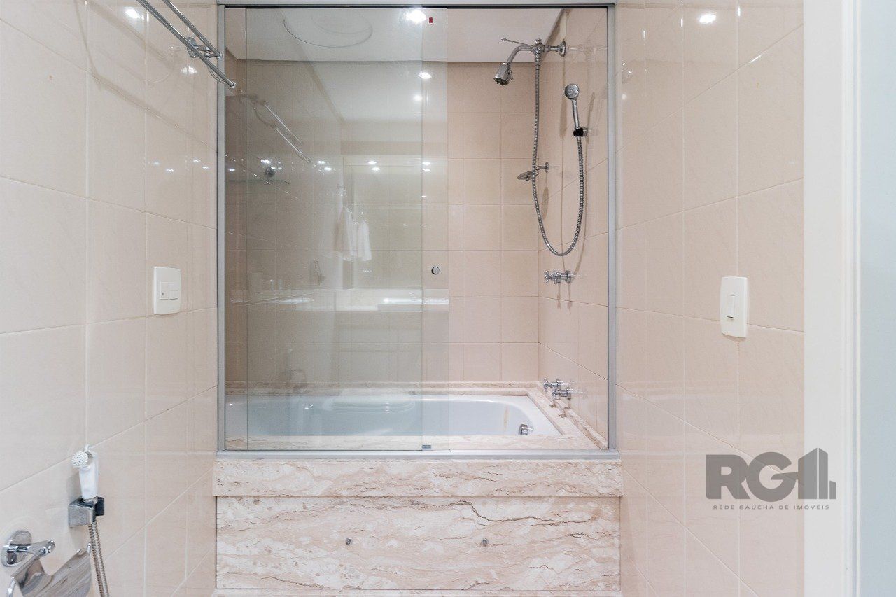 Apartamento, 3 quartos, 189 m² - Foto 35