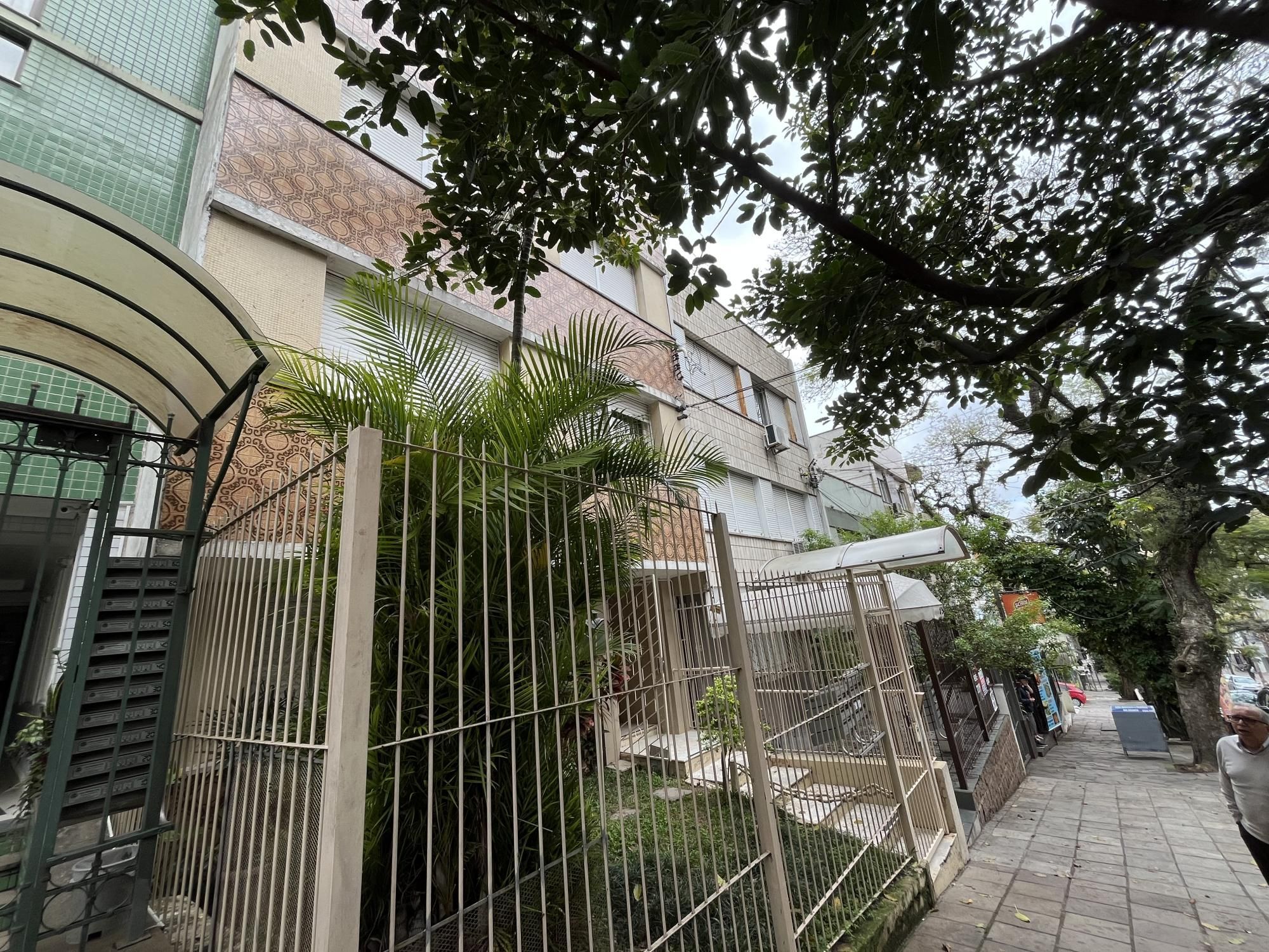 Apartamento de dois quartos no bairro Rio Branco em Porto Alegre