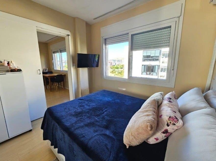 Apartamento de um quarto no bairro Jardim Botânico em POA