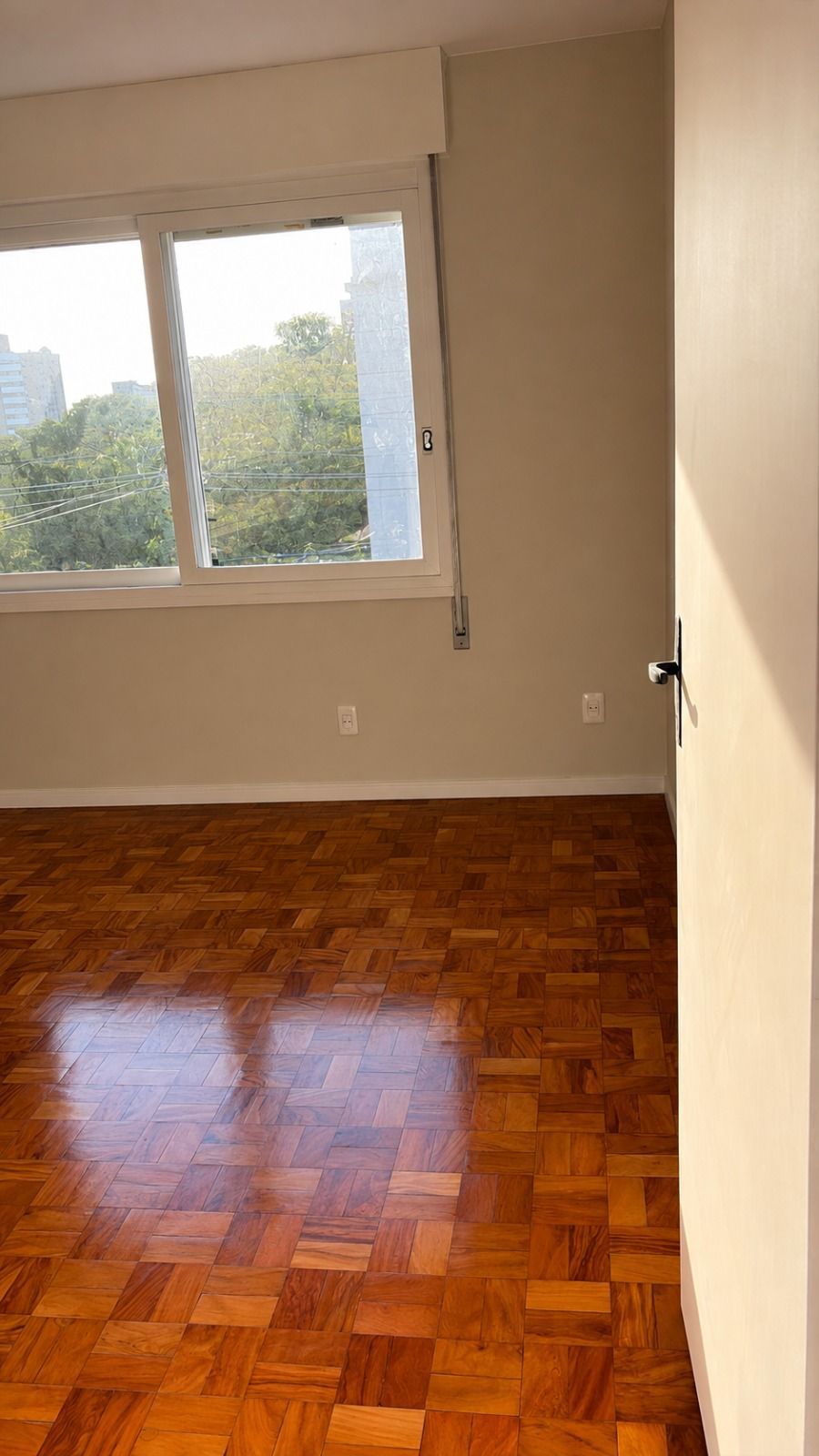 Apartamento de 2 quartos e 2 vagas de garagem no bairro Santana em Porto Alegre — foto 4
