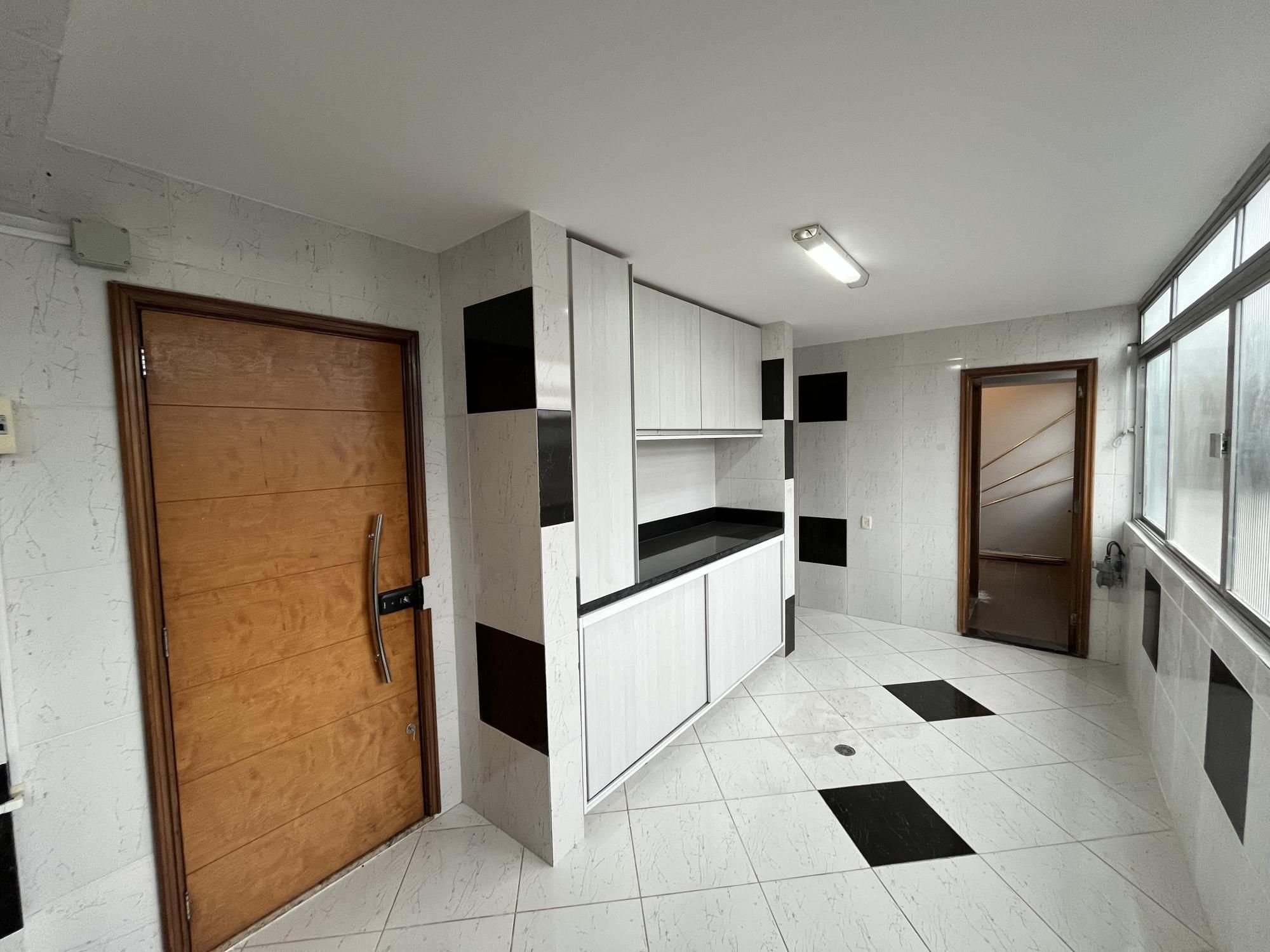 Apartamento à venda com 3 quartos, 249m² - Foto 41
