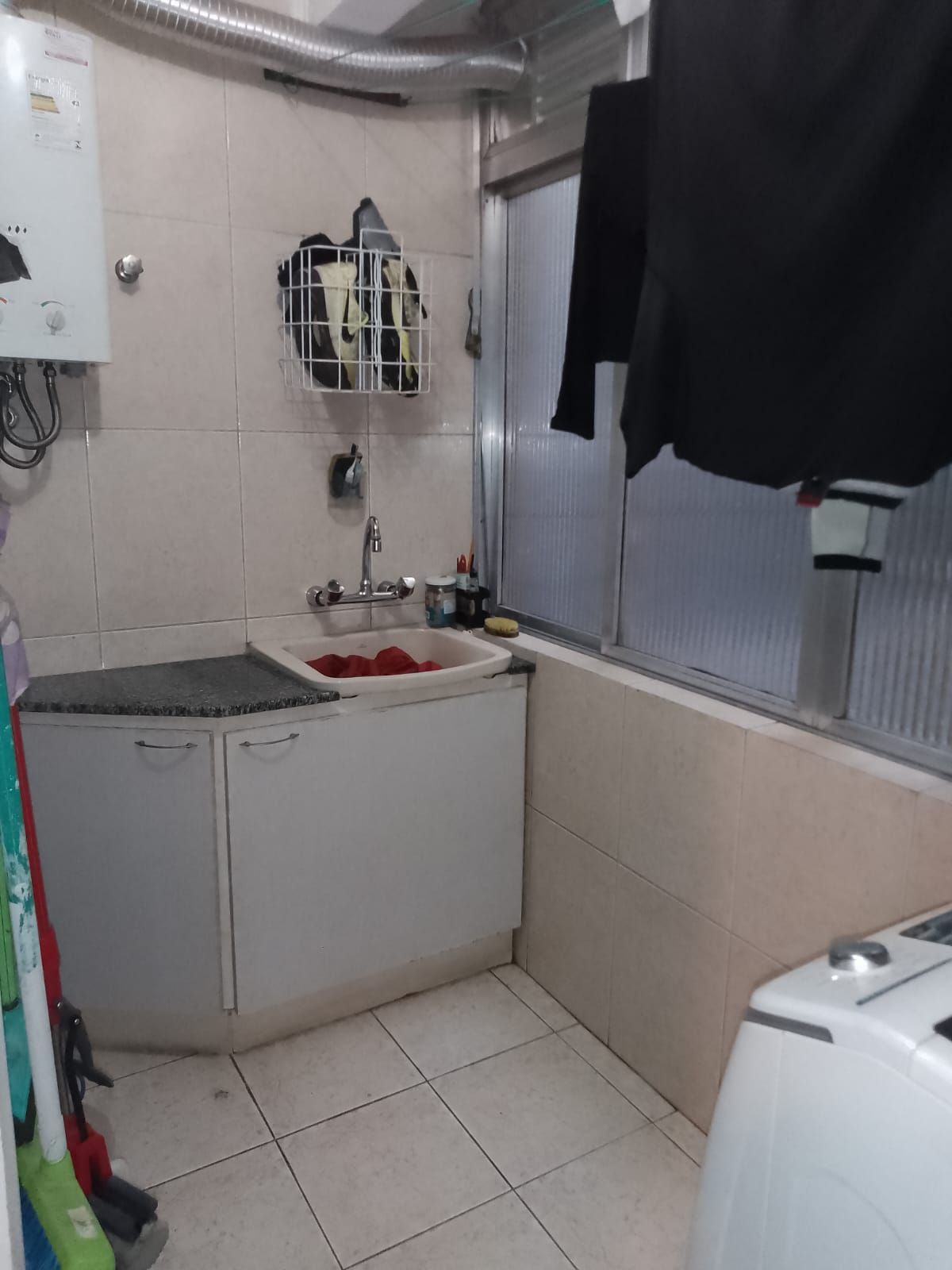 Apartamento de 2 quartos, suíte e 1 vaga de garagem no bairro Santana em POA/RS — foto 5