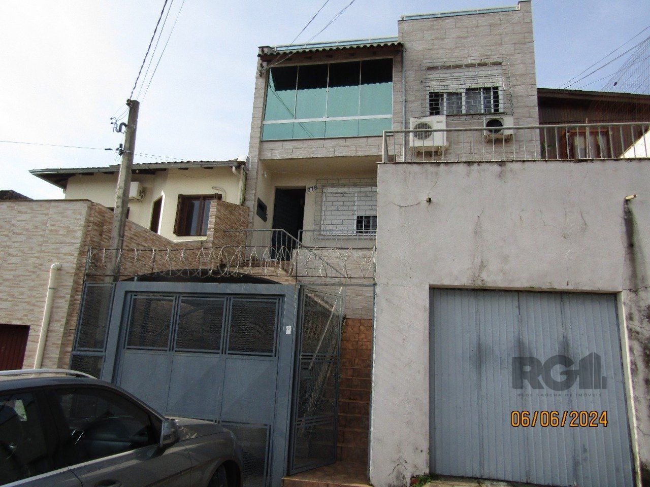 Apartamento à venda com 106m², 2 quartos, 1 vaga no bairro Azenha em Porto Alegre