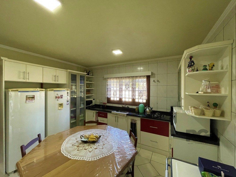 Casa à venda com 3 quartos, 200m² - Foto 17
