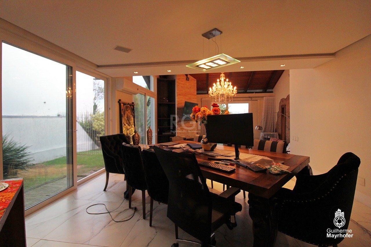Casa à venda com 4 quartos, 650m² - Foto 3