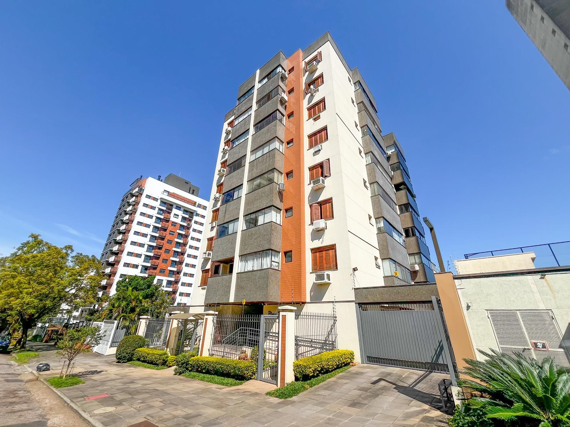 Apartamento de 2 quartos, suíte, sacada com churrasqueira e 2 vagas lado a lado