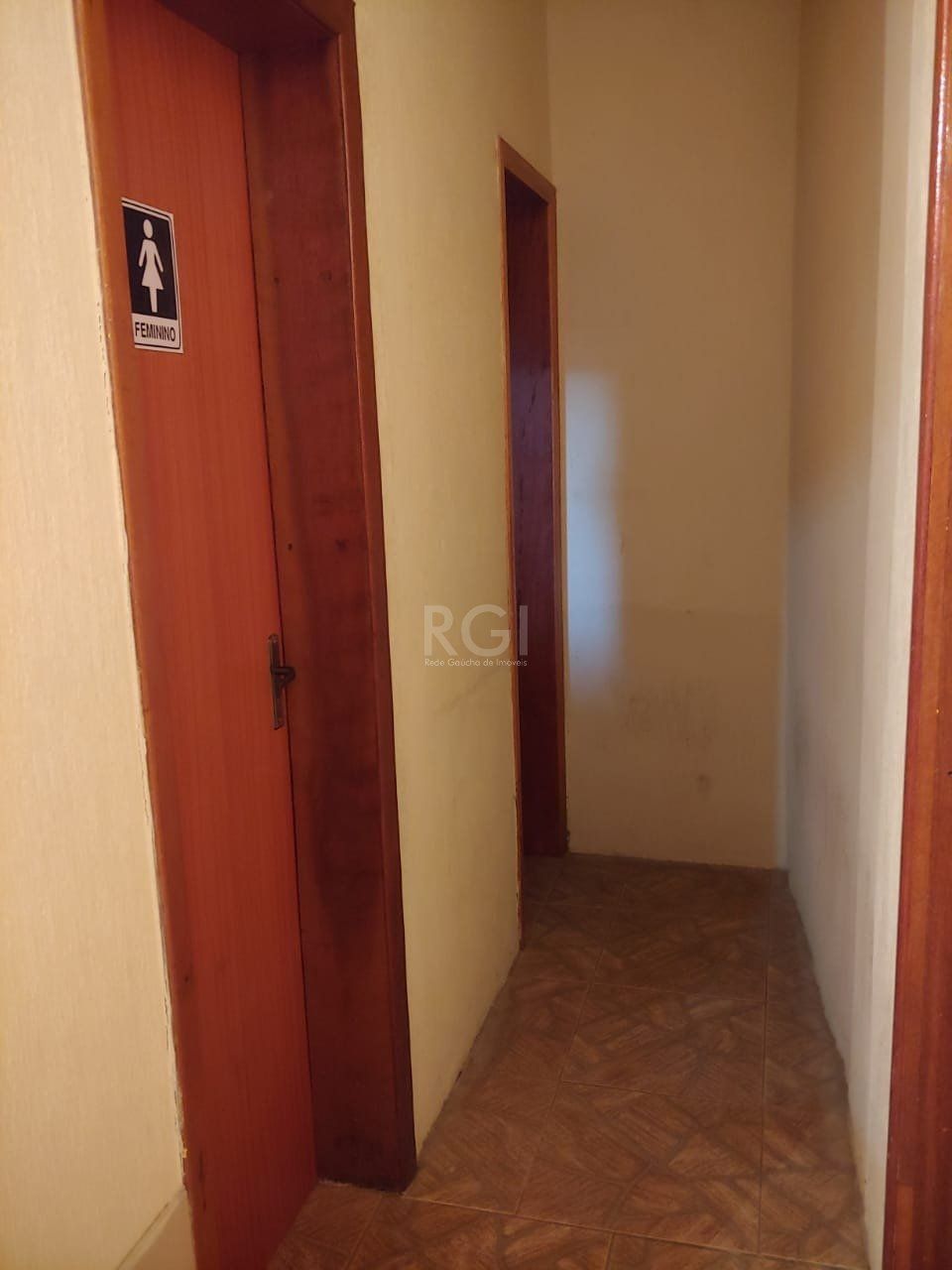 Casa à venda com 3 quartos, 250m² - Foto 5