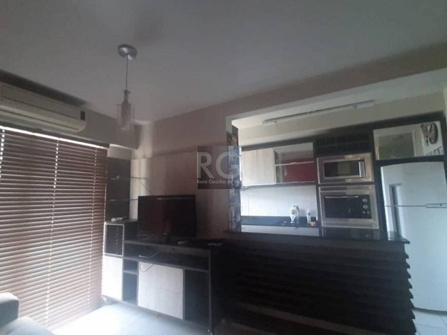 Apartamento à venda com 3 quartos, 68m² - Foto 2