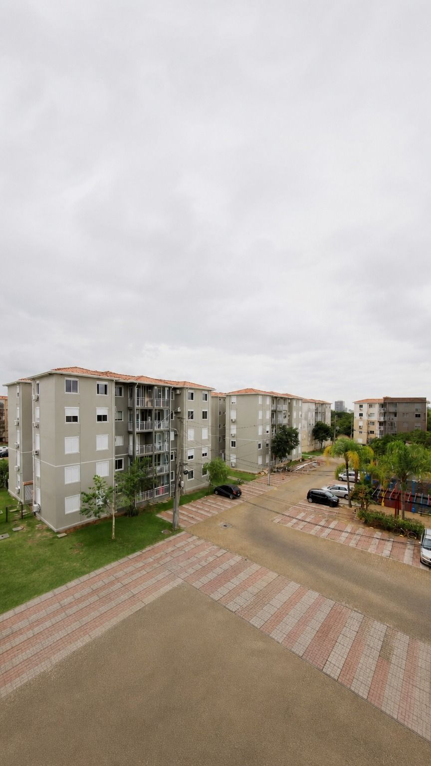 Apartamento, 3 dormitórios, 1 Suíte, elevador, e 2 vagas de Garagem no Bairro Humaíta-RS