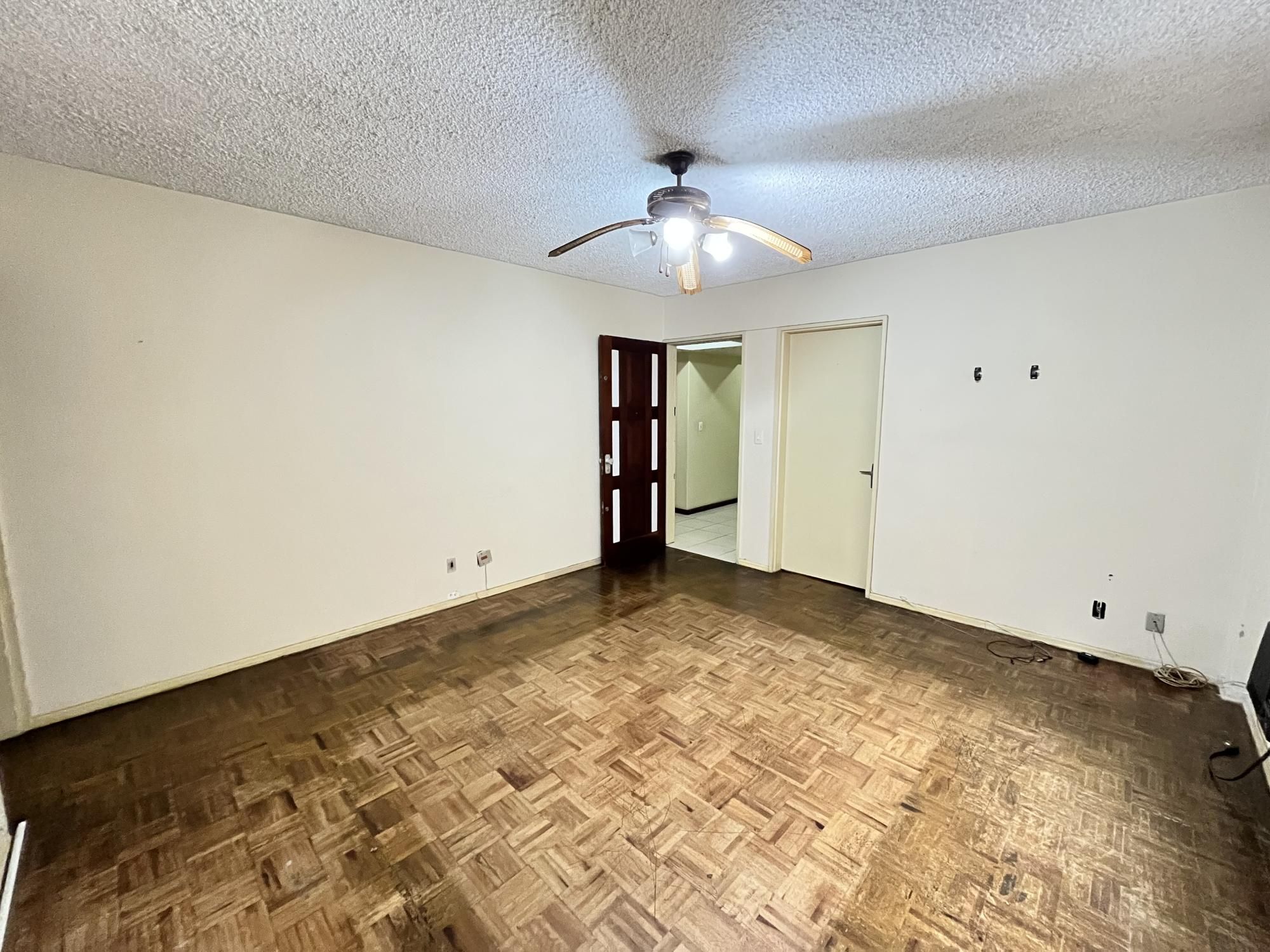 Apartamento de 2 quartos e 2 banheiros no bairro Independência em Porto Alegre — foto 5