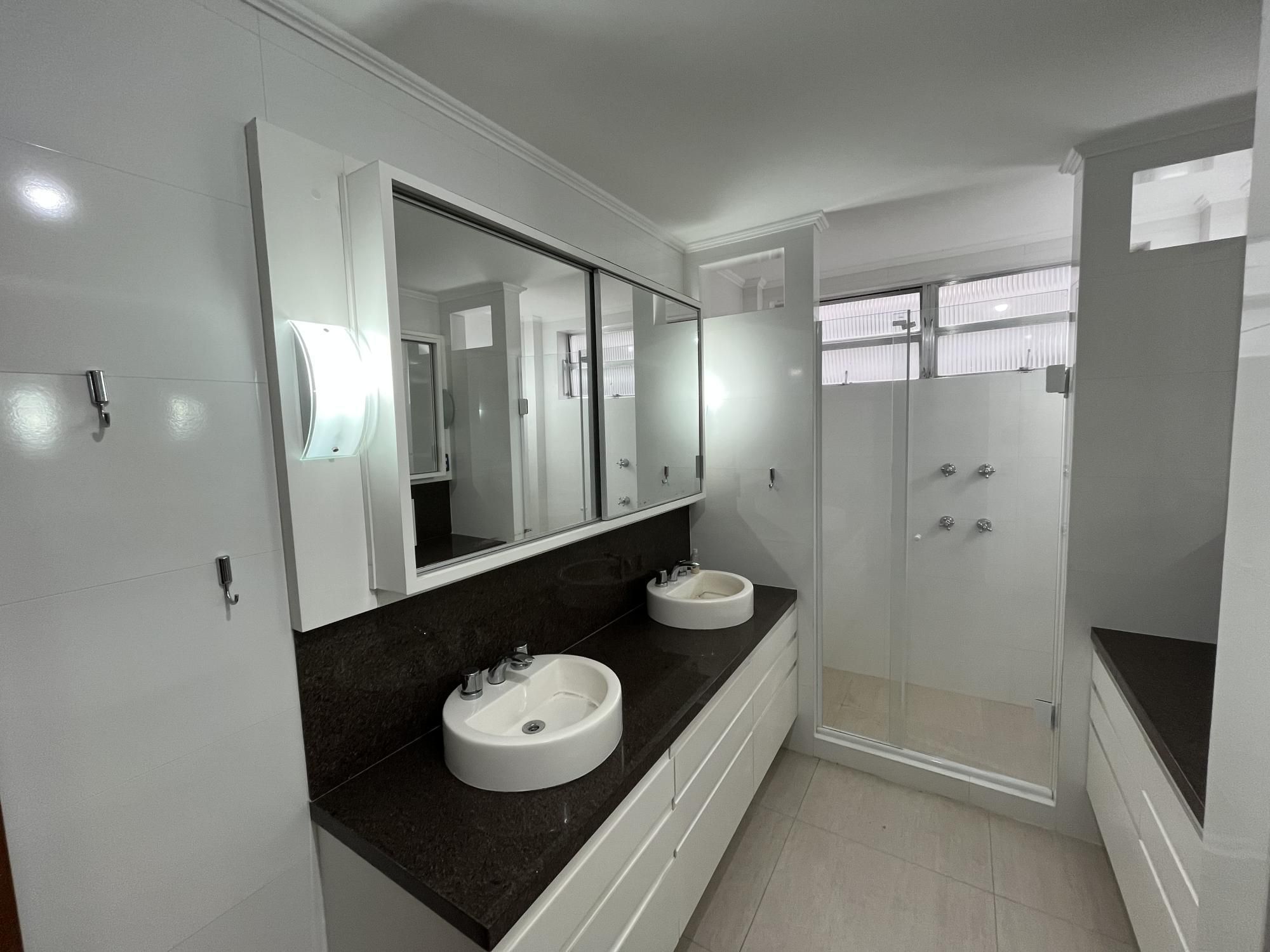 Apartamento à venda com 3 quartos, 249m² - Foto 31