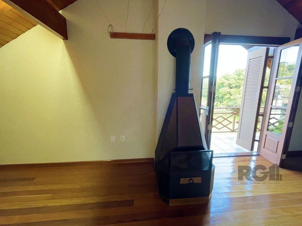 Casa à venda com 3 quartos, 200m² - Foto 7
