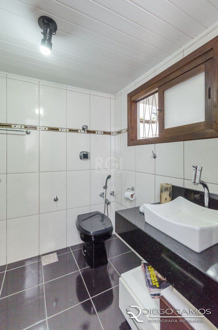 Casa à venda com 4 quartos, 216m² - Foto 13