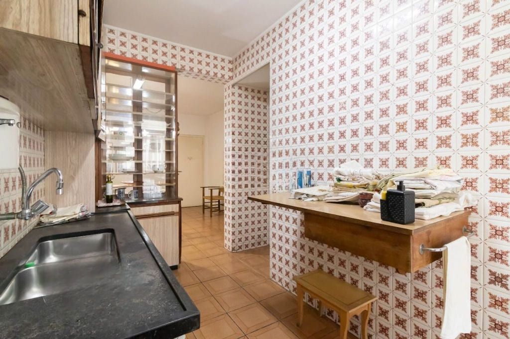 Apartamento à venda com 3 quartos, 144m² - Foto 3