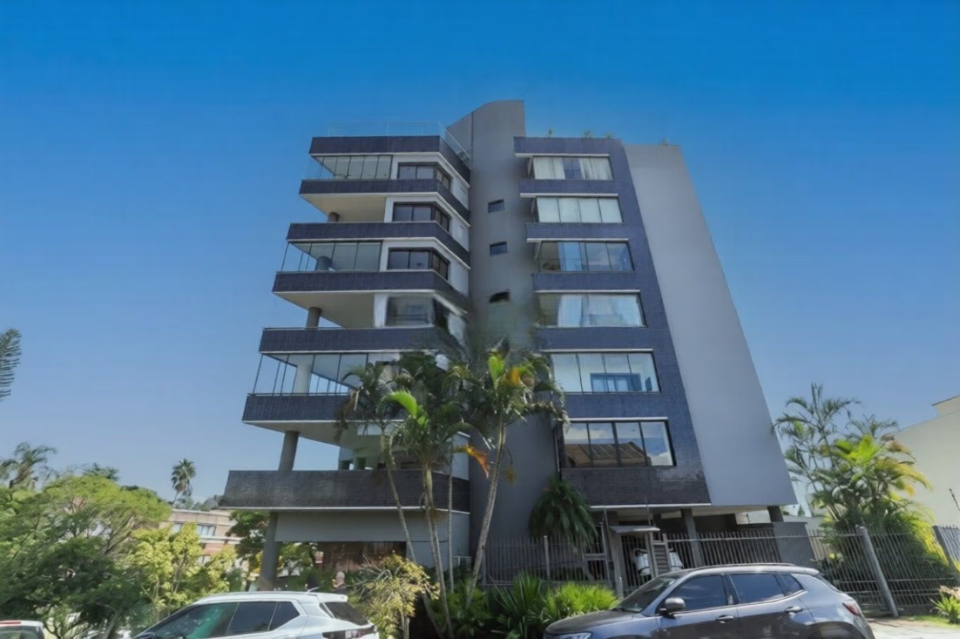 Apartamento com 81m², 2 dormitórios no bairro Chácara das Pedras em Porto Alegre para Comprar