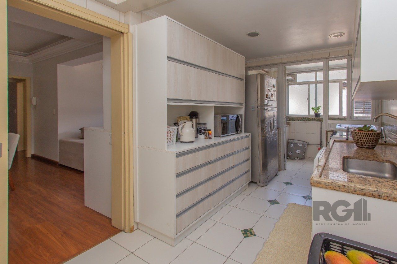 Apartamento à venda com 3 quartos, 104m² - Foto 3