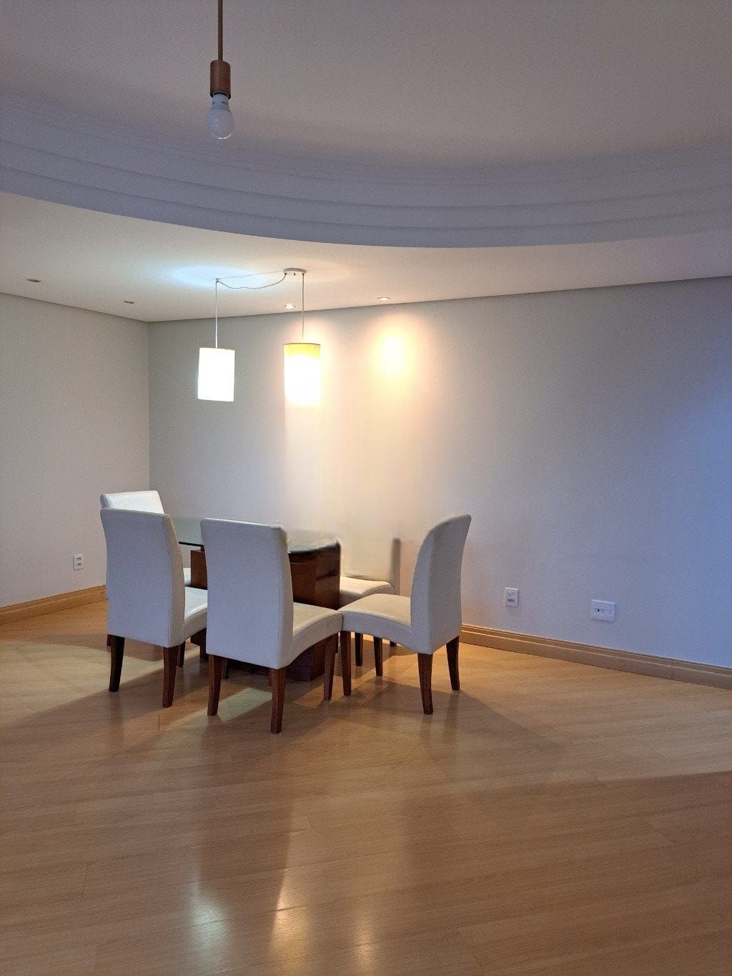 Apartamento de 3 quartos, suíte e 2 vagas de garagem no bairro Passo da Areia — foto 2