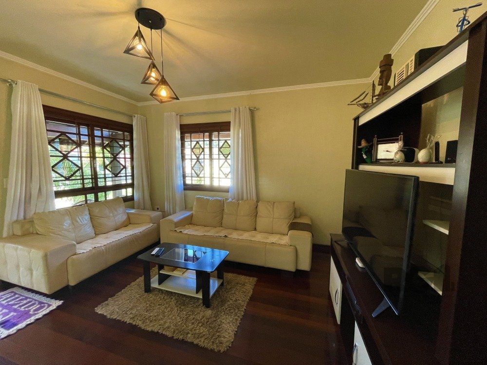 Casa à venda com 3 quartos, 200m² - Foto 5