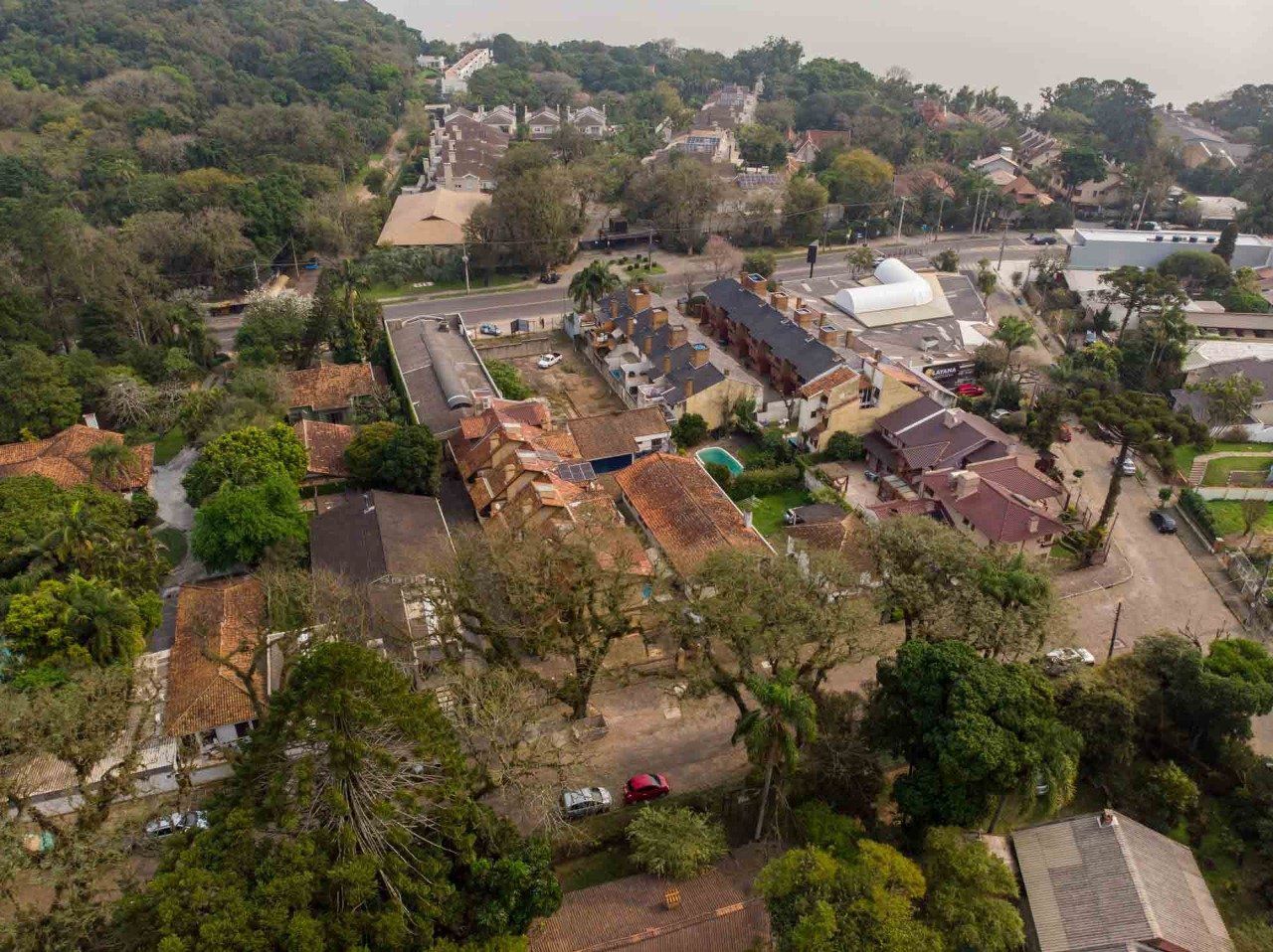 Casa de Condomínio à venda com 3 quartos, 221m² - Foto 48
