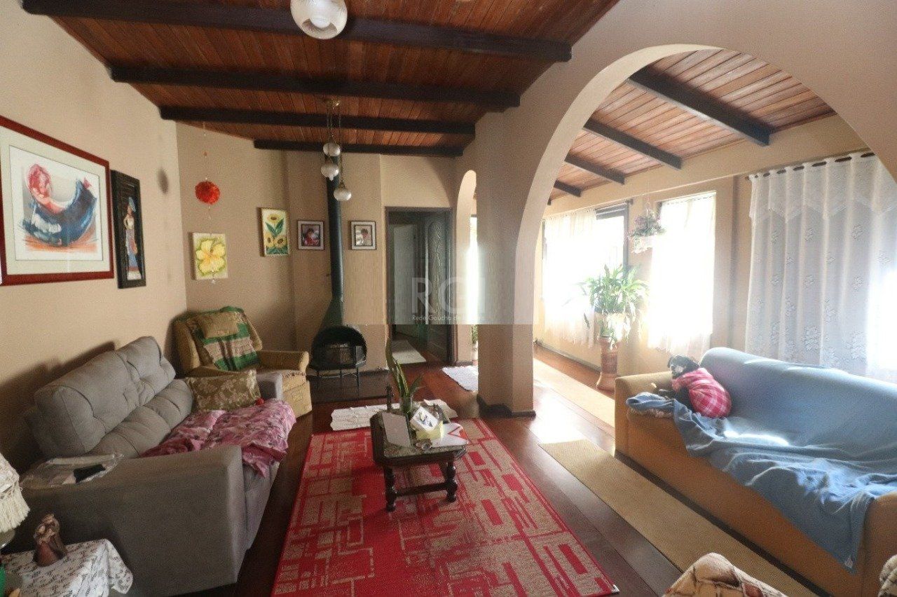 Casa, 3 quartos, 250 m² - Foto 2