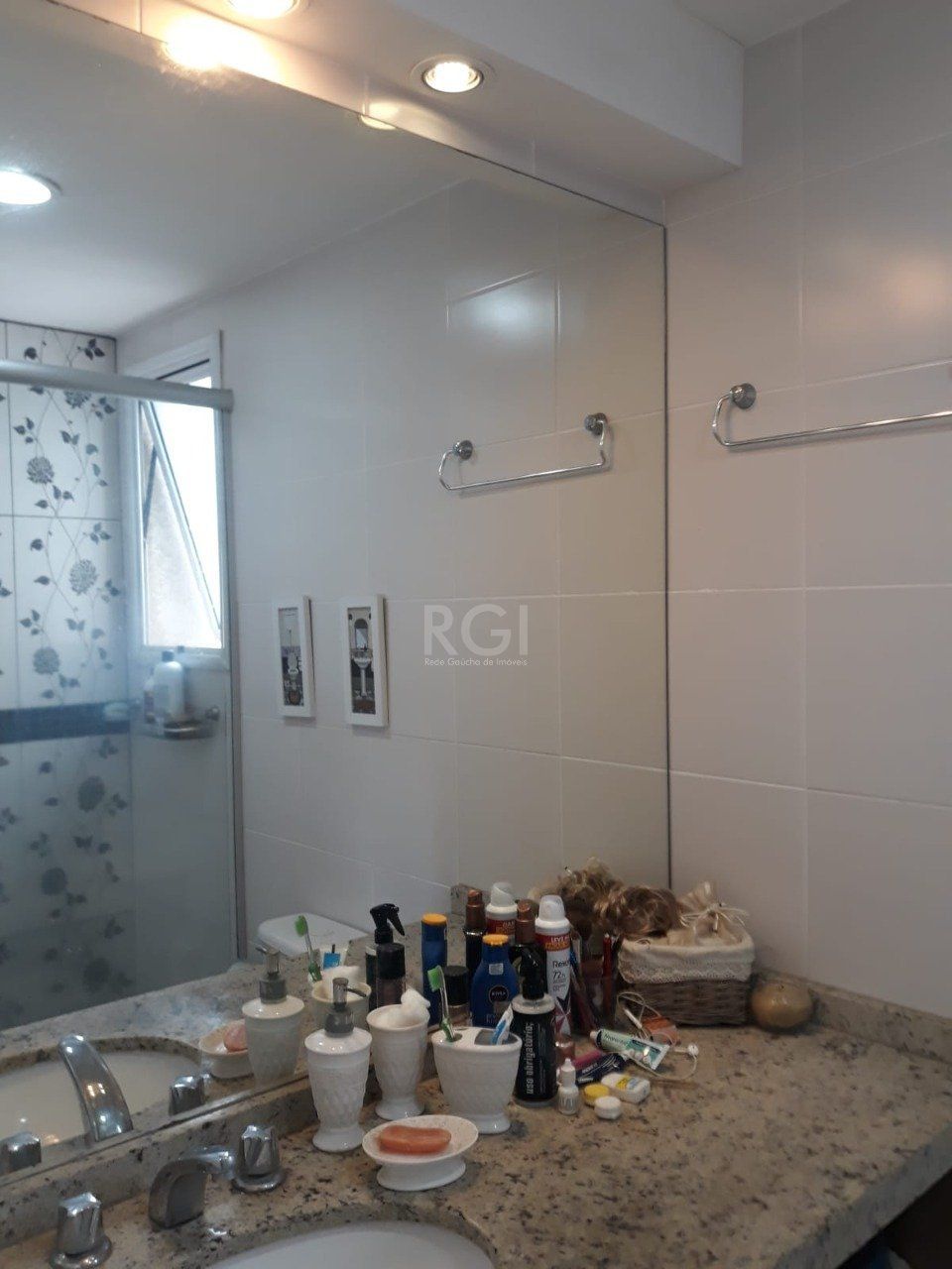 Apartamento à venda com 3 quartos, 75m² - Foto 20