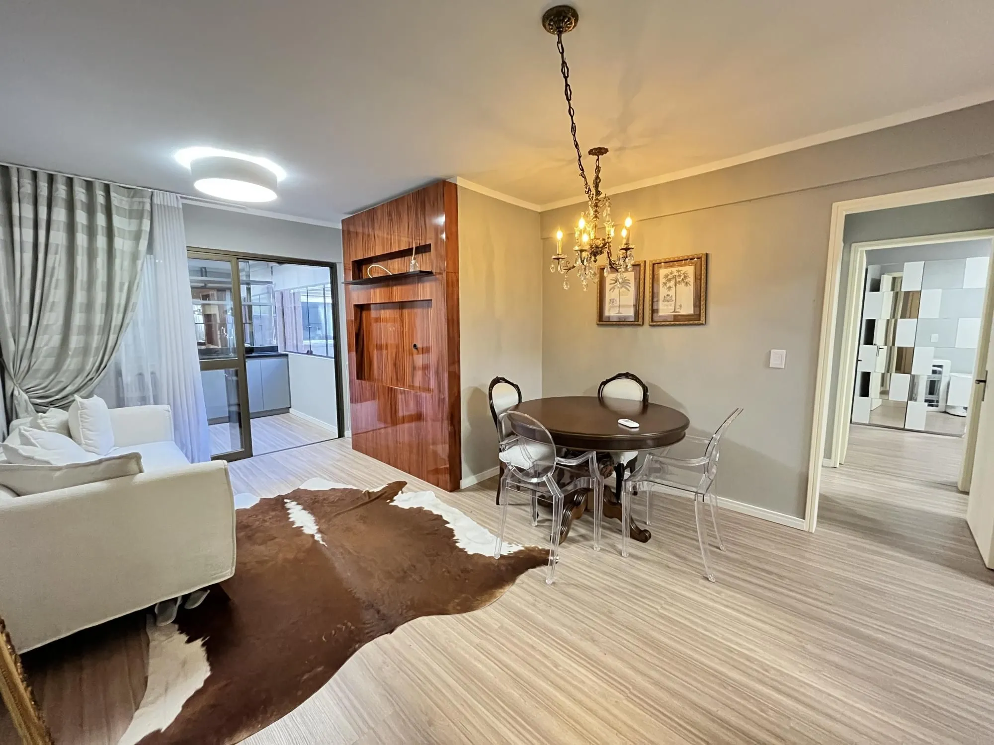 Apartamento de 2 quartos, churrasqueira e vaga no bairro Bom Fim em Porto Alegre