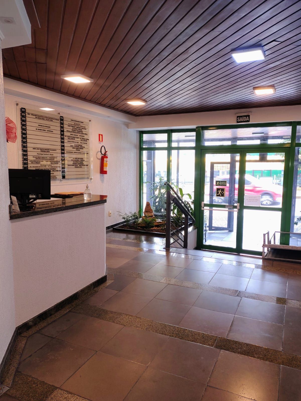 Sala ampla pois é ligada a outra ao lado do Colégio Santa Inês perto do Zaffari.